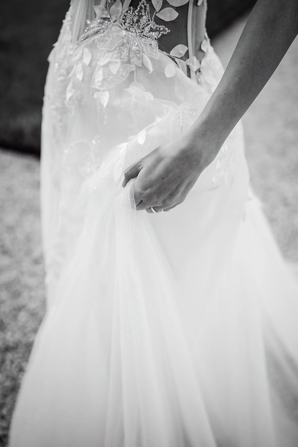 Dettaglio dell'abito da sposa